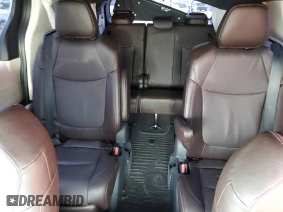 2024 Toyota Sienna Platinum с VIN 5TDERKEC8RS224914, выставлен на аукционе Copart как лот 65552915 с пробегом 11 438 миль миль и Списание • Salvage title. История ставок и продаж доступна на DreamBid. Изображение 10.