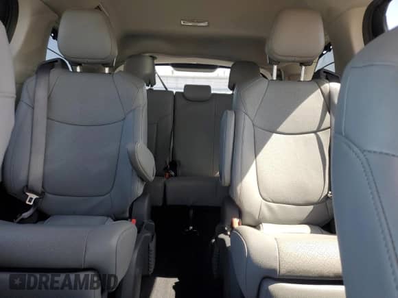 2024 Toyota Sienna Limited с VIN 5TDZRKEC7RS208401, выставлен на аукционе Copart как лот 57668615 с пробегом 9 206 миль миль и Списание • Salvage title. История ставок и продаж доступна на DreamBid. Изображение 10.