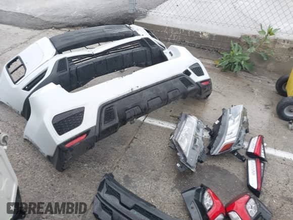 2023 Mitsubishi Outlander ES z VIN JA4ARUAU9PU014995, wystawiony jako IAAI lot #41550250 z przebiegiem 34 388 mil mil oraz . Historia ofert i sprzedaży dostępna na DreamBid. Obrazek 18.