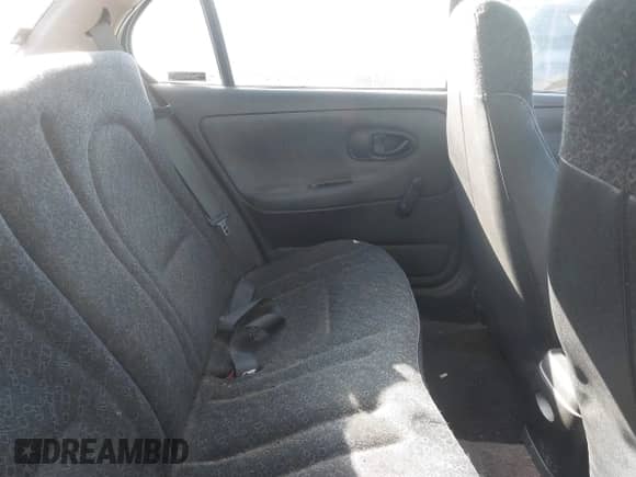 2002 Saturn SL z VIN 1G8ZG52812Z198597, wystawiony jako IAAI lot #43556259 z przebiegiem 140 782 mil mil oraz . Historia ofert i sprzedaży dostępna na DreamBid. Obrazek 8.