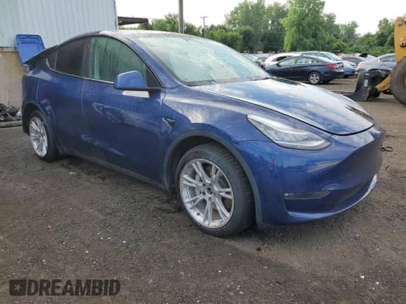 2022 Tesla Model Y Long Range with VIN 7SAYGDEE3NF373703, listed as a Copart auction lot 62535874 with 49,642 mi miles and Salvage title. Bid and sale history available at DreamBid. Image 4.