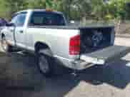 2003 Dodge 1500 ST с VIN 1D7HU18Z03S207020, выставлен на аукционе IAAI как лот 43321587 с пробегом 163 793 миль миль и . История ставок и продаж доступна на DreamBid. Изображение 3.