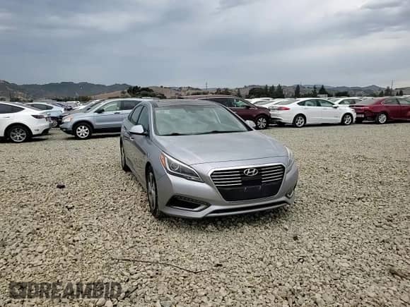 2016 Hyundai Sonata Limited с VIN KMHE34L1XGA028932, выставлен на аукционе Copart как лот 81790995 с пробегом 96 729 миль миль и Списание • Salvage title. История ставок и продаж доступна на DreamBid. Изображение 13.