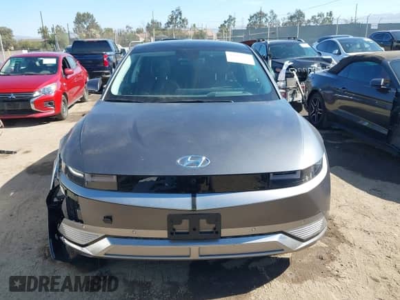 2024 Hyundai Ioniq 5 Limited с VIN KM8KR4DE3RU312438, выставлен на аукционе IAAI как лот 42697735 с пробегом 2 347 миль миль и . История ставок и продаж доступна на DreamBid. Изображение 13.