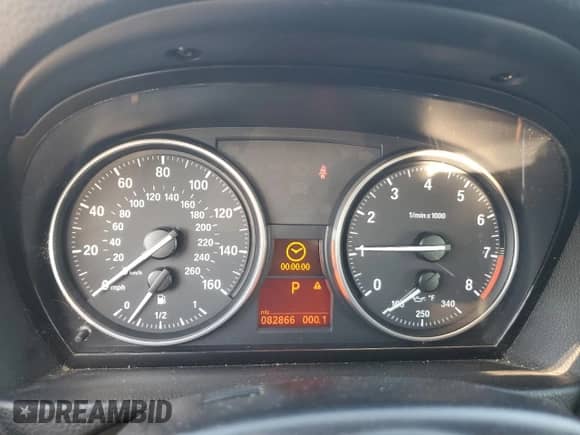 2008 BMW 3 Series 328i z VIN WBAWR33578P151734, wystawiony jako Copart lot #82419845 z przebiegiem 82 866 mil mil oraz Czysty tytuł • Clean title. Historia ofert i sprzedaży dostępna na DreamBid. Obrazek 9.