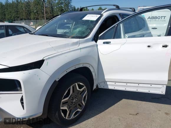 2022 Hyundai Santa Fe Limited with VIN KM8S5DA11NU055884, listed as a IAAI auction lot 42750378 with 16,018 mi miles and . Bid and sale history available at DreamBid. Image 6.