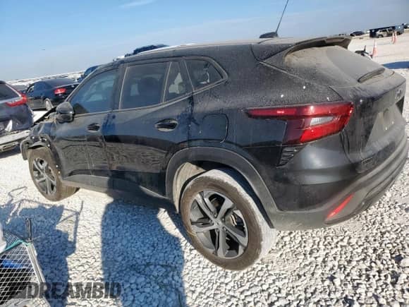 2024 Chevrolet Trax 1RS с VIN KL77LGE27RC213514, выставлен на аукционе Copart как лот 84996815 с пробегом 27 619 миль миль и Списание • Salvage title. История ставок и продаж доступна на DreamBid. Изображение 2.