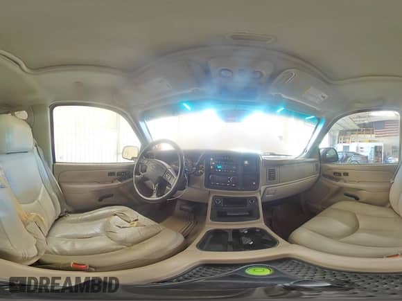 2005 Chevrolet Suburban Z71 with VIN 3GNFK16Z05G223102, listed as a Copart auction lot 81862155 with 261,304 mi miles and Salvage title. Bid and sale history available at DreamBid. Image 15.