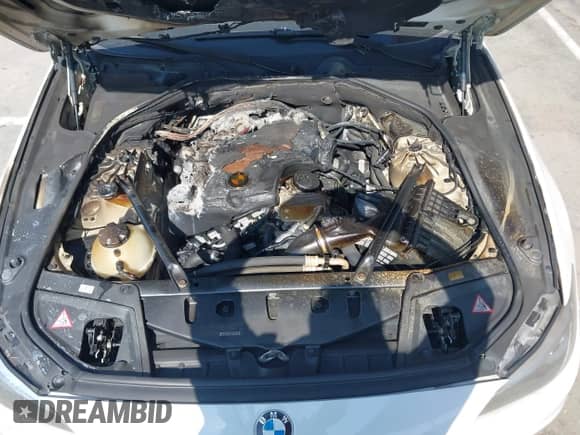 2014 BMW 5 Series 528i z VIN WBA5A5C56ED505898, wystawiony jako IAAI lot #42934014 z przebiegiem Nie podano mil oraz . Historia ofert i sprzedaży dostępna na DreamBid. Obrazek 10.