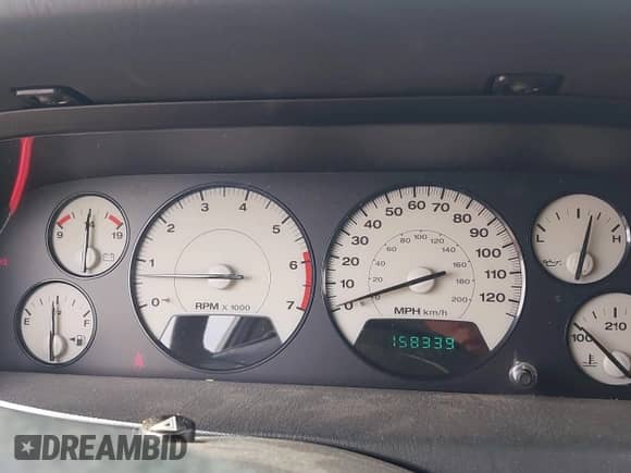 2002 Jeep Grand Cherokee Overland с VIN 1J8GW68J42C168795, выставлен на аукционе IAAI как лот 42349333 с пробегом 158 339 миль миль и . История ставок и продаж доступна на DreamBid. Изображение 7.
