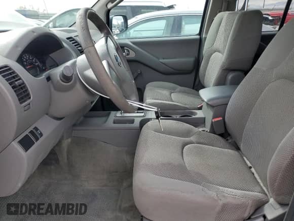 2005 Nissan Frontier SE z VIN 1N6AD07W95C455998, wystawiony jako Copart lot #51514145 z przebiegiem 135 000 mil mil oraz Szkoda całkowita • Salvage title. Historia ofert i sprzedaży dostępna na DreamBid. Obrazek 7.