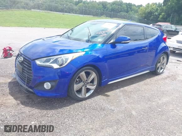 2013 Hyundai Veloster Turbo с VIN KMHTC6AE2DU163910, выставлен на аукционе IAAI как лот 42880099 с пробегом 244 002 миль миль и . История ставок и продаж доступна на DreamBid. Изображение 2.