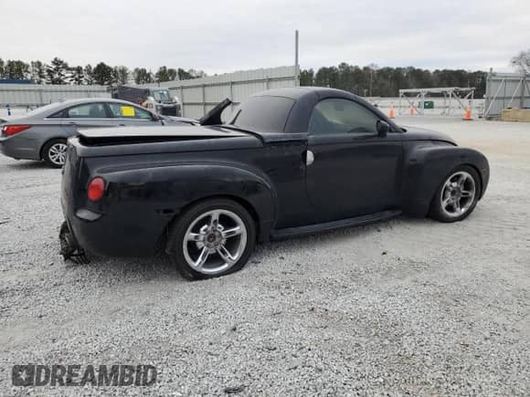 2005 Chevrolet SSR LS с VIN 1GCES14H25B117855, выставлен на аукционе Copart как лот 86213054 с пробегом Не указан миль и На запчасти • Non repairable. История ставок и продаж доступна на DreamBid. Изображение 3.