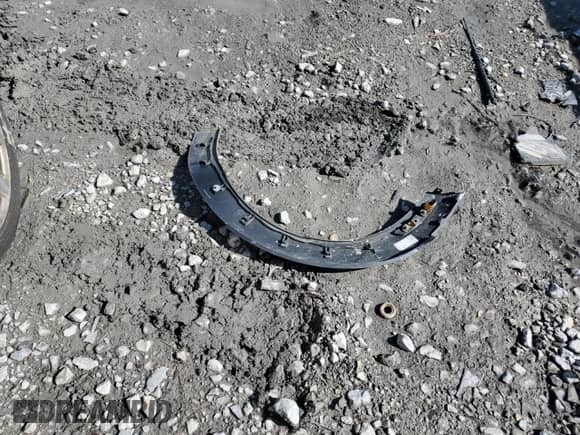 2011 MINI Hardtop S with VIN WMWSV3C50BTY15977, listed as a Copart auction lot 52802295 with 89,085 mi miles and Salvage title. Bid and sale history available at DreamBid. Image 12.