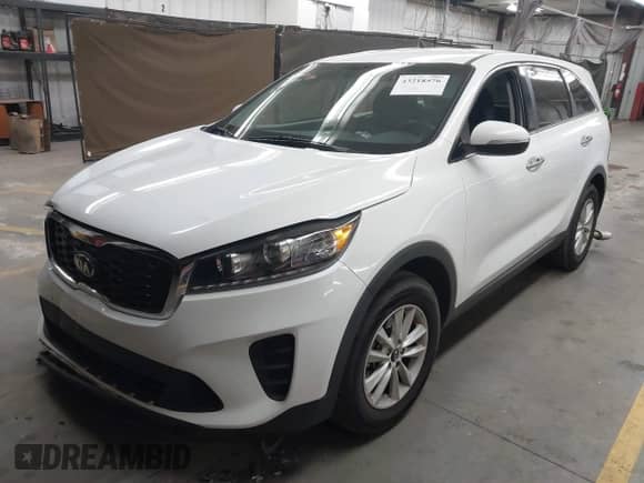 2019 Kia Sorento L with VIN 5XYPG4A34KG503490, listed as a IAAI auction lot 43218576 with 124,289 mi miles and . Bid and sale history available at DreamBid. Image 17.