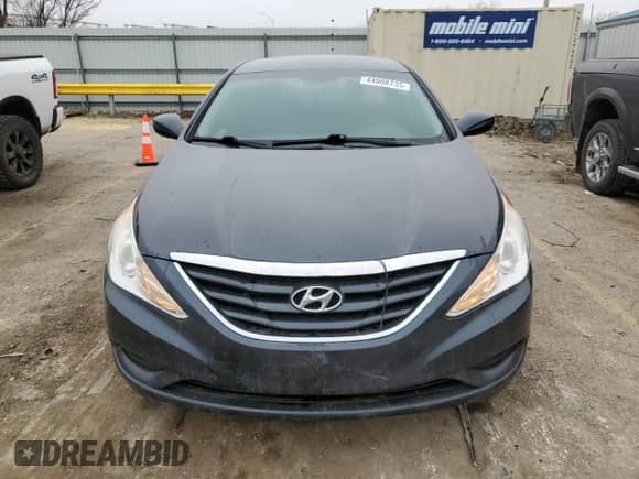 2011 Hyundai Sonata z VIN XNPEB4AC2BH285905, wystawiony jako Copart lot #44008735 z przebiegiem 149 898 mil mil oraz Czysty tytuł • Clean title. Historia ofert i sprzedaży dostępna na DreamBid. Obrazek 5.