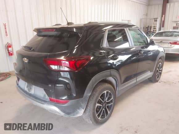 2025 Chevrolet TrailBlazer LT with VIN KL79MRSL0SB043314, listed as a IAAI auction lot 43432491 with 29,282 mi miles and . Bid and sale history available at DreamBid. Image 4.