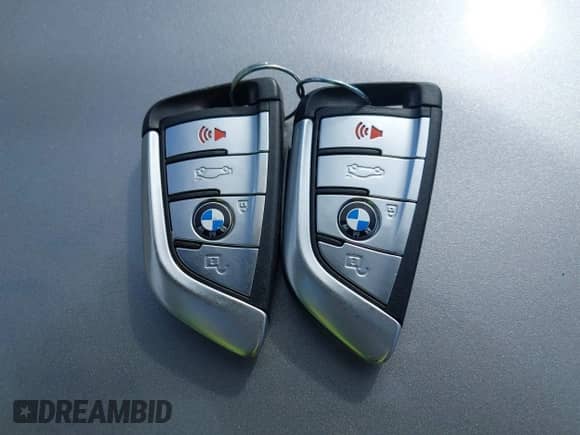 2018 BMW 5 Series M550i xDrive с VIN WBAJB9C5XJB286016, выставлен на аукционе IAAI как лот 42476003 с пробегом 99 341 миль миль и . История ставок и продаж доступна на DreamBid. Изображение 11.