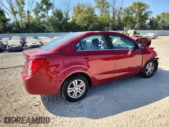 2014 Chevrolet Sonic LT с VIN 1G1JC5SB2E4164298, выставлен на аукционе Copart как лот 72015725 с пробегом Не указан миль и На запчасти • Non repairable. История ставок и продаж доступна на DreamBid. Изображение 3.