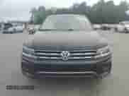 2018 Volkswagen Tiguan S с VIN 3VV1B7AX6JM037461, выставлен на аукционе Copart как лот 81704745 с пробегом 102 243 миль миль и Списание • Salvage title. История ставок и продаж доступна на DreamBid. Изображение 5.