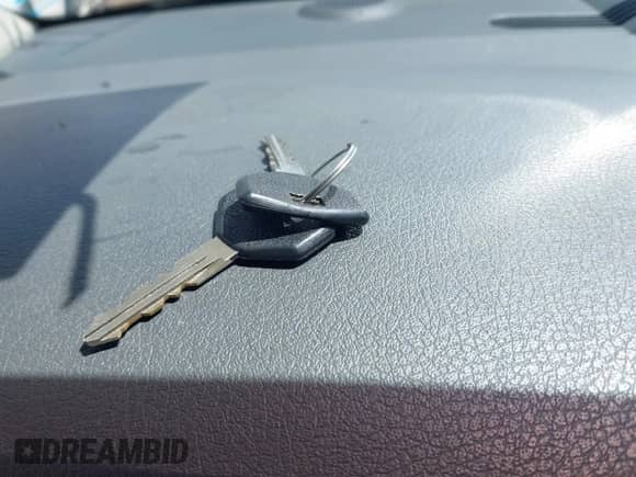 2004 Dodge Durango SLT z VIN 1D4HD48D24F125660, wystawiony jako IAAI lot #42012767 z przebiegiem 217 577 mil mil oraz . Historia ofert i sprzedaży dostępna na DreamBid. Obrazek 11.