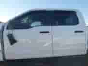 2024 Ford F-250 XL z VIN 1FT7W2BA5REC98978, wystawiony jako IAAI lot #41471776 z przebiegiem Nie podano mil oraz . Historia ofert i sprzedaży dostępna na DreamBid. Obrazek 15.