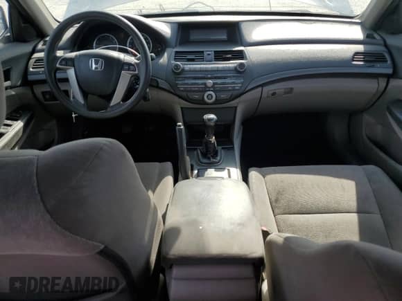 2010 Honda Accord LX z VIN 1HGCP2E30AA077469, wystawiony jako Copart lot #67090645 z przebiegiem 215 319 mil mil oraz Czysty tytuł • Clean title. Historia ofert i sprzedaży dostępna na DreamBid. Obrazek 8.