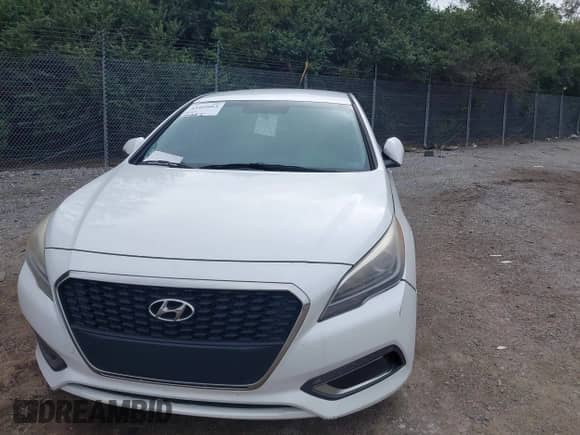 2016 Hyundai Sonata SE с VIN KMHE24L17GA023142, выставлен на аукционе IAAI как лот 43460061 с пробегом Не указан миль и . История ставок и продаж доступна на DreamBid. Изображение 6.
