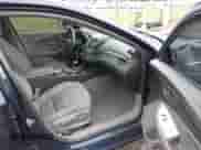 2017 Chevrolet Impala LS z VIN 2G11Z5SA0H9190356, wystawiony jako IAAI lot #43440262 z przebiegiem 192 975 mil mil oraz . Historia ofert i sprzedaży dostępna na DreamBid. Obrazek 5.