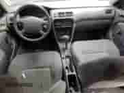 1998 Chevrolet Prizm Lsi z VIN 1Y1SK5287WZ416274, wystawiony jako Copart lot #54705335 z przebiegiem 103 304 mil mil oraz Szkoda całkowita • Salvage title. Historia ofert i sprzedaży dostępna na DreamBid. Obrazek 8.