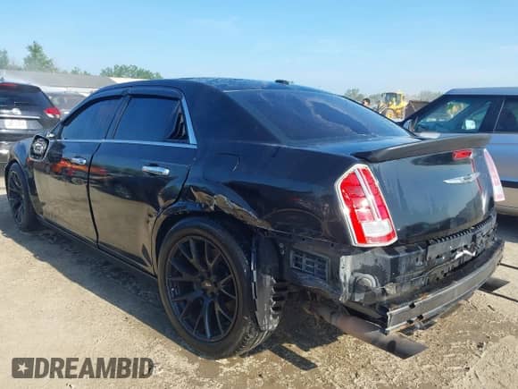 2011 Chrysler 300 C с VIN 2C3CA6CT5BH594686, выставлен на аукционе IAAI как лот 42577727 с пробегом 94 599 миль миль и . История ставок и продаж доступна на DreamBid. Изображение 3.