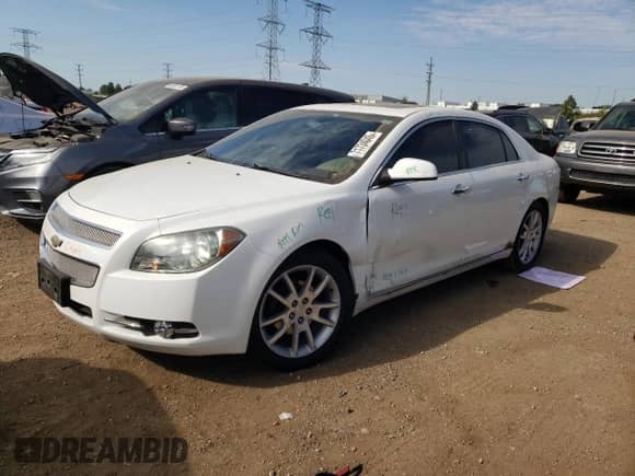 2009 Chevrolet Malibu LTZ with VIN 1G1ZK57B39F182236, listed as a Copart auction lot 71734045 with 179,584 mi miles and Salvage title. Bid and sale history available at DreamBid. Image 1.