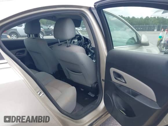 2013 Chevrolet Cruze ECO с VIN 1G1PH5SB2D7149499, выставлен на аукционе IAAI как лот 42761161 с пробегом 189 311 миль миль и . История ставок и продаж доступна на DreamBid. Изображение 8.