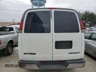 2001 Chevrolet Express с VIN 1GAHG39R711134364, выставлен на аукционе Copart как лот 45668315 с пробегом Не указан миль и Списание • Salvage title. История ставок и продаж доступна на DreamBid. Изображение 6.