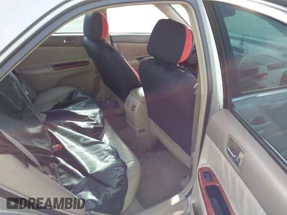 2005 Toyota Camry LE с VIN 4T1BF30K05U596653, выставлен на аукционе IAAI как лот 42482189 с пробегом 242 939 миль миль и . История ставок и продаж доступна на DreamBid. Изображение 8.
