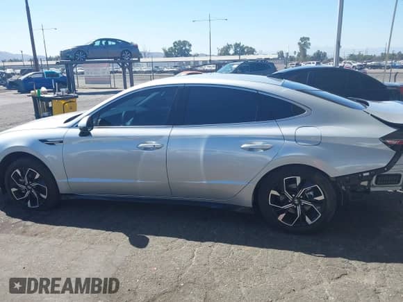 2024 Hyundai Sonata SEL с VIN KMHL64JA6RA390034, выставлен на аукционе IAAI как лот 43095325 с пробегом 13 737 миль миль и . История ставок и продаж доступна на DreamBid. Изображение 15.