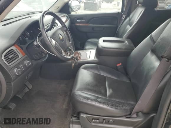 2011 Chevrolet Tahoe LTZ with VIN 1GNSKCE03BR298773, listed as a Copart auction lot 52601865 with 143,729 mi miles and Salvage title. Bid and sale history available at DreamBid. Image 7.