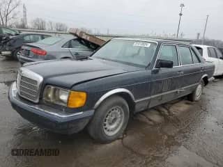 1984 Mercedes-Benz 500 с VIN WDBCA37A8EA078956, выставлен на аукционе Copart как лот 61641665 с пробегом 151 193 миль миль и Списание • Salvage title. История ставок и продаж доступна на DreamBid. Изображение 1.