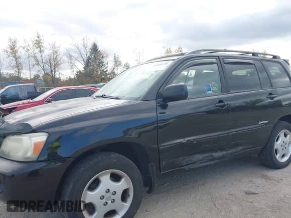 2006 Toyota Highlander Sport z VIN JTEEP21A660171294, wystawiony jako IAAI lot #43456530 z przebiegiem 365 227 mil mil oraz . Historia ofert i sprzedaży dostępna na DreamBid. Obrazek 6.