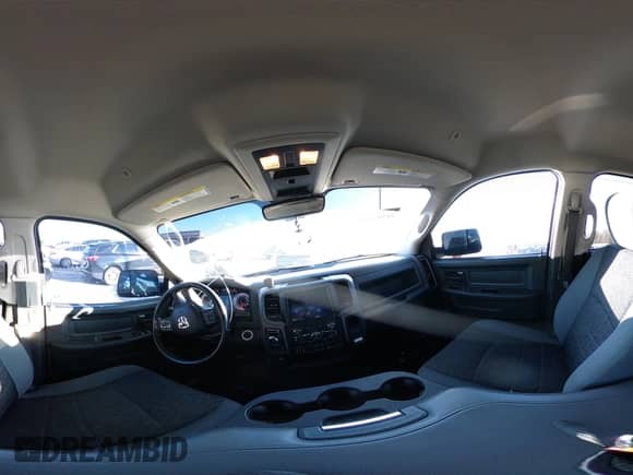 2020 Ram 1500 Tradesman z VIN 3C6RR7KT9LG290727, wystawiony jako IAAI lot #41791461 z przebiegiem 96 672 mil mil oraz . Historia ofert i sprzedaży dostępna na DreamBid. Obrazek 18.