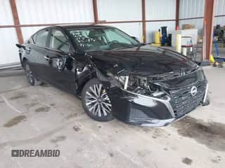 2024 Nissan Altima SV with VIN 1N4BL4DV1RN430770, listed as a IAAI auction lot 43255140 with 40,110 mi miles and . Bid and sale history available at DreamBid. Image 1.