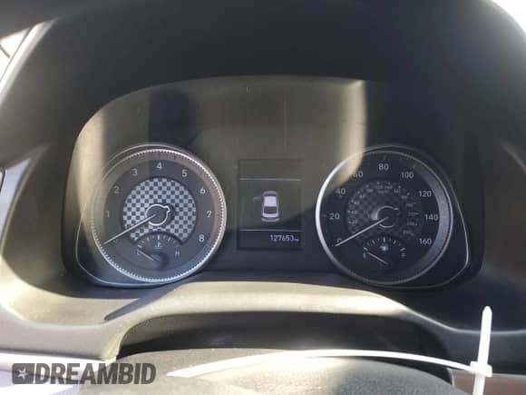 2019 Hyundai Elantra SEL z VIN 5NPD84LF0KH457138, wystawiony jako Copart lot #88302365 z przebiegiem 127 653 mil mil oraz Szkoda całkowita • Salvage title. Historia ofert i sprzedaży dostępna na DreamBid. Obrazek 9.