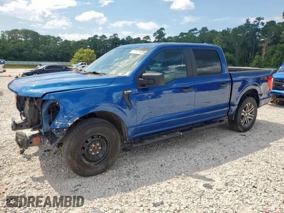 2022 Ford F-150 XL z VIN 1FTEW1C56NKE81241, wystawiony jako Copart lot #67978665 z przebiegiem 40 278 mil mil oraz Czysty tytuł • Clean title. Historia ofert i sprzedaży dostępna na DreamBid. Obrazek 1.