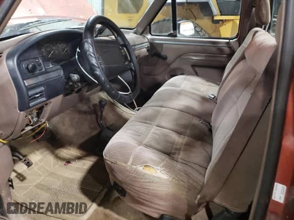 1994 Ford F-150 z VIN 1FTEF14Y7RLB07665, wystawiony jako Copart lot #66776835 z przebiegiem 203 059 mil mil oraz Czysty tytuł • Clean title. Historia ofert i sprzedaży dostępna na DreamBid. Obrazek 7.