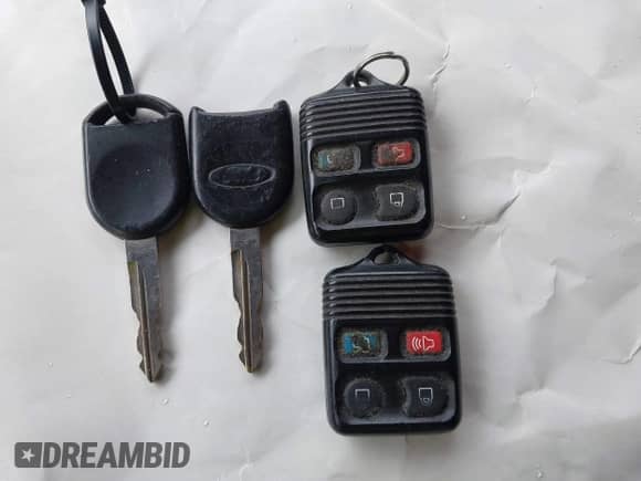 2009 Ford Explorer XLT z VIN 1FMEU63E79UA26097, wystawiony jako IAAI lot #43421992 z przebiegiem 207 461 mil mil oraz . Historia ofert i sprzedaży dostępna na DreamBid. Obrazek 11.