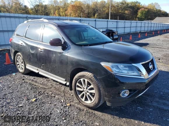 2013 Nissan Pathfinder SL with VIN 5N1AR2MM5DC608776, listed as a Copart auction lot 89656625 with 221,854 mi miles and Clean title. Bid and sale history available at DreamBid. Image 4.