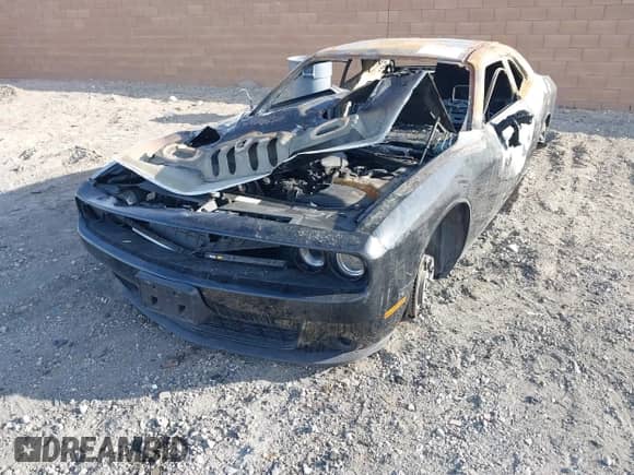 2015 Dodge Challenger SXT с VIN 2C3CDZAG0FH706668, выставлен на аукционе IAAI как лот 42481862 с пробегом Не указан миль и . История ставок и продаж доступна на DreamBid. Изображение 2.