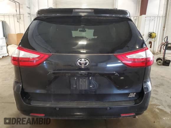 2015 Toyota Sienna Limited with VIN 5TDDK3DC8FS096564, listed as a Copart auction lot 67611035 with 132,939 mi miles and Salvage title. Bid and sale history available at DreamBid. Image 6.