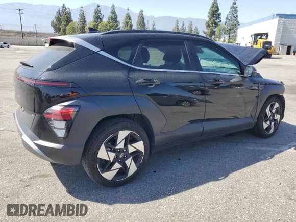 2024 Hyundai Kona Limited с VIN KM8HE3A38RU121035, выставлен на аукционе Copart как лот 61691295 с пробегом Не указан миль и Списание • Salvage title. История ставок и продаж доступна на DreamBid. Изображение 3.