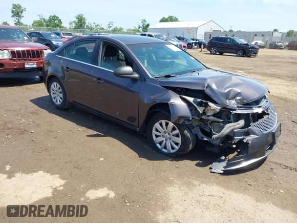 2011 Chevrolet Cruze LS с VIN 1G1PC5SH2B7123579, выставлен на аукционе IAAI как лот 42636606 с пробегом 121 592 миль миль и . История ставок и продаж доступна на DreamBid. Изображение 1.